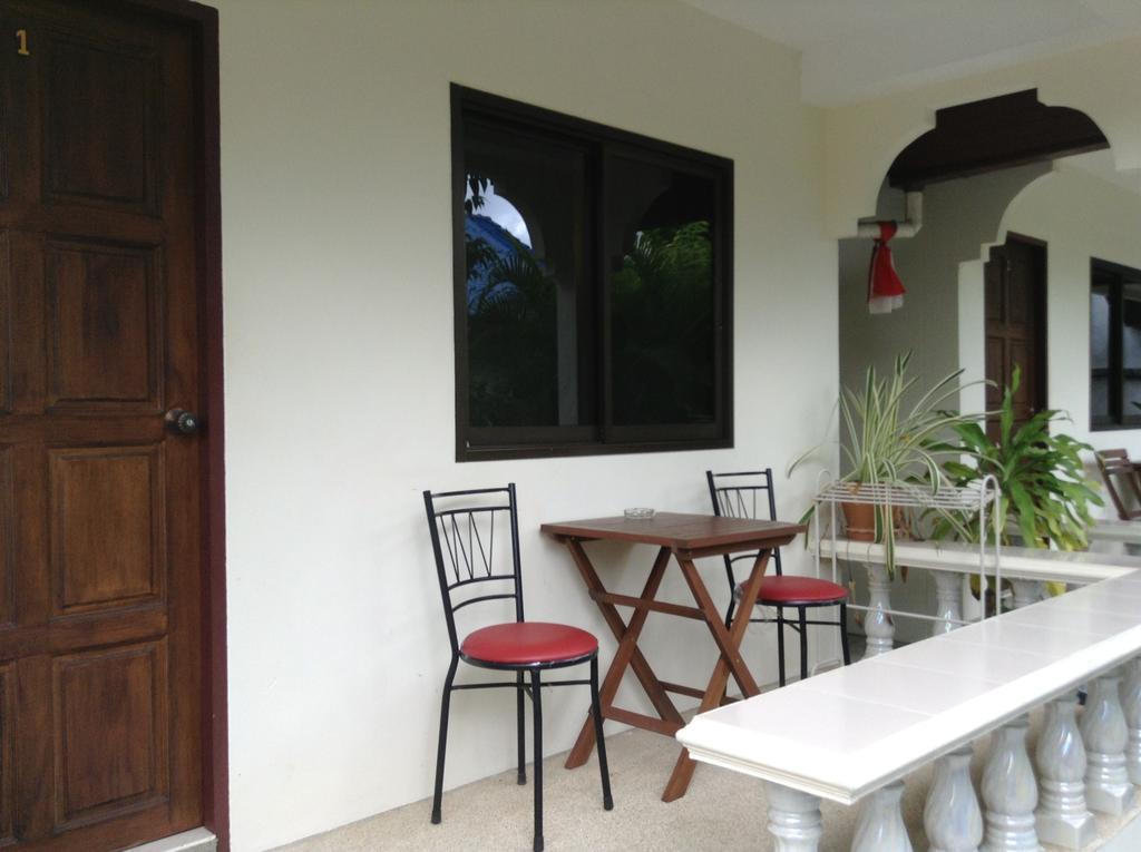 Wattana Bungalow Nai Yang Beach Habitación foto